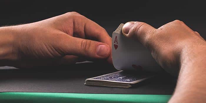 ซีรีย์ World Series of Poker ห้ามใช้ AI หรือคำแนะนำจากมนุษย์ในระหว่างการเล่นสด